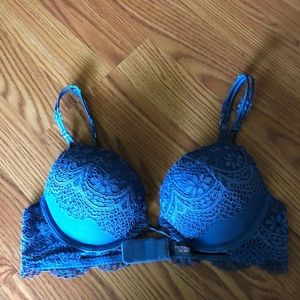 Victoria secret bombshell plunge bra